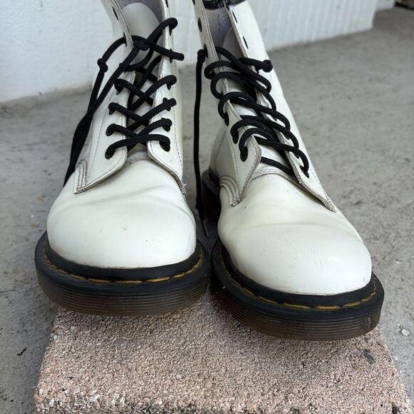 Dr Martens white boots - Picture 6 of 11